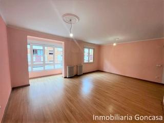 Appartement à Calle valeriano miranda 47