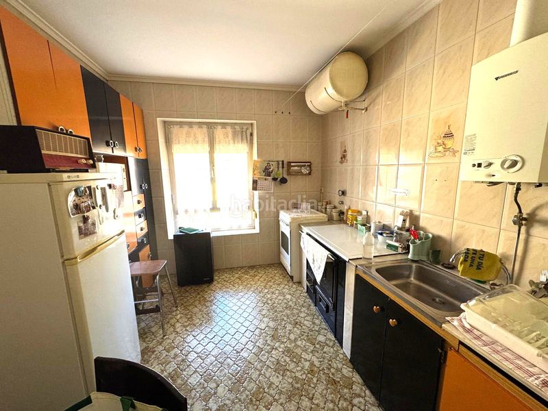 Foto 4f0a6a71-6e15-4646-9f13-52b13e7998de. Pis amb calefacció a La Villa - Bazuelo Mieres