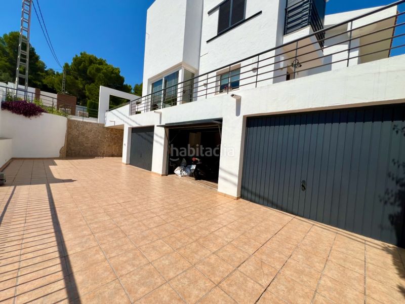 Foto f7196f2f-c287-4d4c-a7b9-1a16c5afbc48. Chalet en Centro Pedreguer