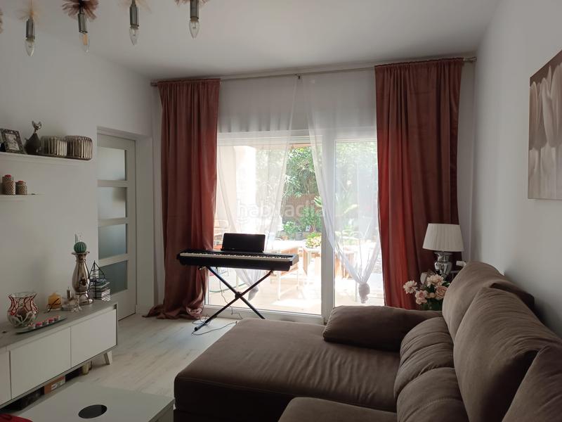 Foto 8f014672-3050-4340-b1f7-34dd60e43e08. Casa a schiera con riscaldamento parcheggio piscina in Pedreguer