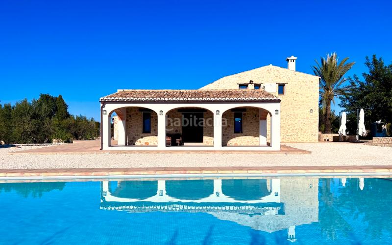 Foto 54c9bea6-ef60-4249-9f5d-51e52a0be1fc. Lloguer xalet amb calefacció aparcament piscina a Dénia