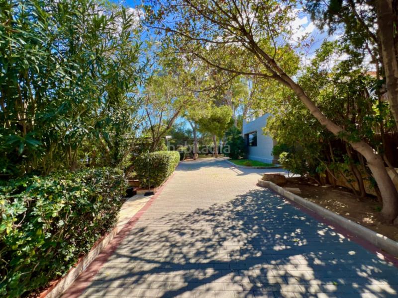 Foto 0b6a3c7d-566f-46b1-a398-ee7f46cfd388. Chalet mit heizung parking pool in Las Rotas / Les Rotes Dénia