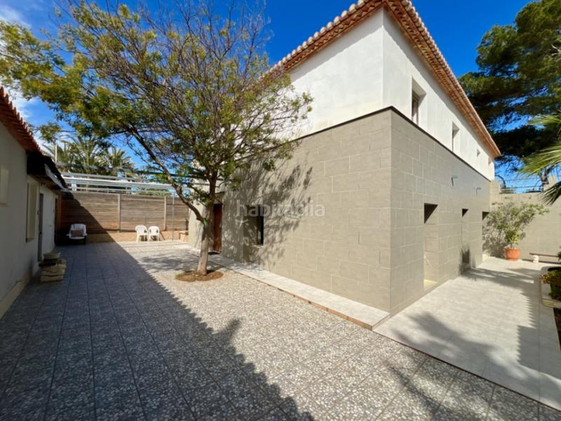 Foto 2e440e84-cbf9-476b-9137-fa71fe7684b9. Chalet mit heizung parking pool in Las Rotas / Les Rotes Dénia