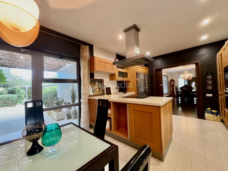 Foto 409a61c4-e919-4219-9452-ca459394b0e9. Chalet mit heizung parking pool in Las Rotas / Les Rotes Dénia