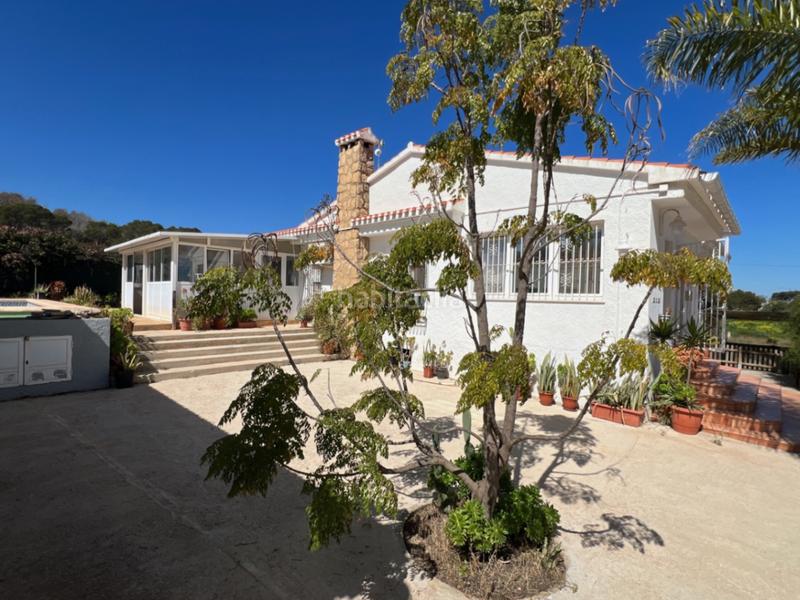 Foto 6c15e2c0-f0c2-4be0-8eac-c839a9004095. Chalet avec chauffage parking piscine dans La Pedrera-Vessanes Dénia