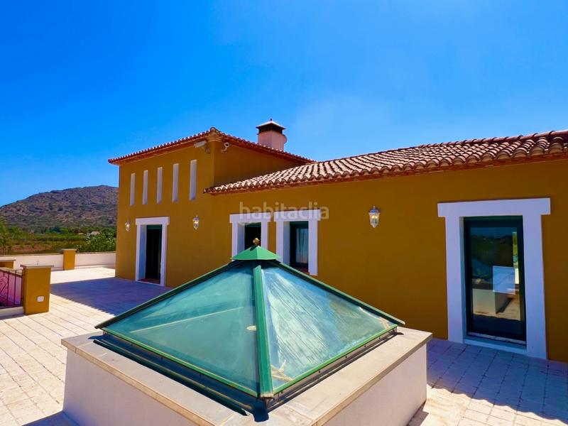 Foto f89fe39a-4629-4d5d-bf79-d31f6abb78a9. Chalet avec chauffage parking piscine dans Pedreguer