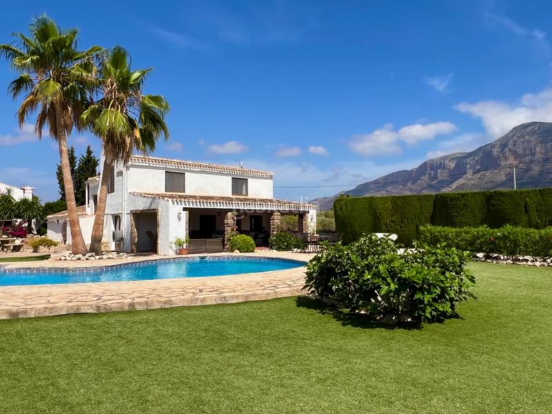 Foto 18da112c-e57a-4ab4-bda5-27640c1e00c8. Chalet mit heizung parking pool in Partida Comunes-Adsubia Xàbia