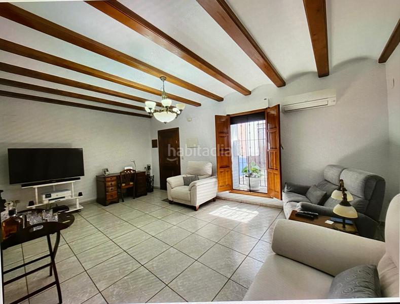 Foto 53876840-974f-45a6-887a-f0ad166d3402. Alquiler casa en Oliva pueblo Oliva