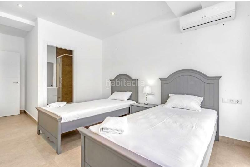 Foto 0fdf7582-b4d5-4d9c-b94b-731a0dd44bc5. Chalet mit heizung parking pool in Centro Ciudad Xàbia