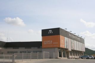 Fabrikhalle in Centro
