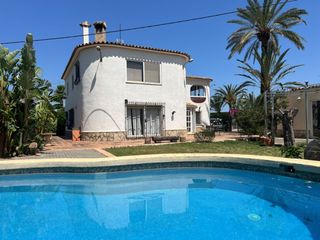 Chalet in Pedreguer