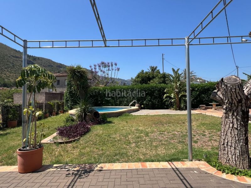 Foto f604853d-aedb-4566-afd9-f31e00f10a5c. Xalet amb aparcament piscina a Pedreguer
