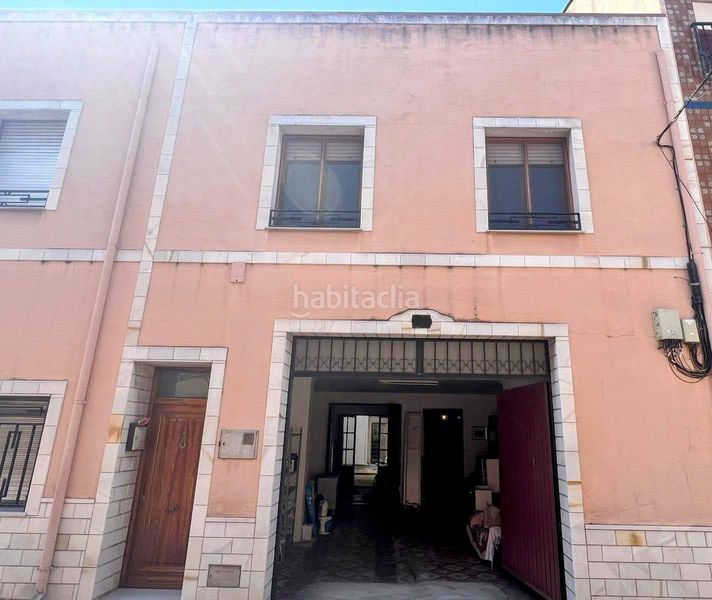 Foto 1dfafa5f-17f8-42e3-a062-ebfbe18086d5. Casa amb aparcament a Ondara