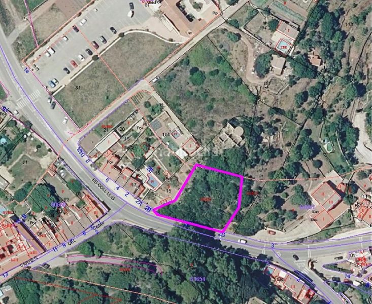 Foto b5b69244-dbf2-43ec-b2c5-9783f06c9680. Terreny residencial a Ferreries poble Ferreries