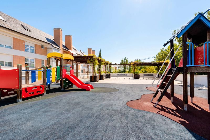 Foto d006fe23-2854-4fd1-a918-52192f7d54c9. Appartement avec chauffage parking piscine dans El Cantizal Rozas de Madrid (Las)