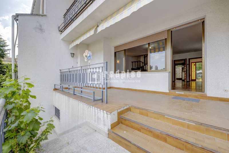 Foto 091117f3-2900-44d5-a0d6-f4b099171dfb. Chalet excelente oportunidad para diseñar y personalizar la vivienda de tus sueños en Torrelodones