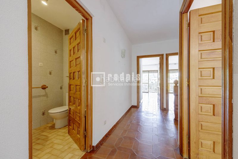 Foto 18acd40e-020c-486d-9318-ad1d5f16245d. Chalet excelente oportunidad para diseñar y personalizar la vivienda de tus sueños en Torrelodones