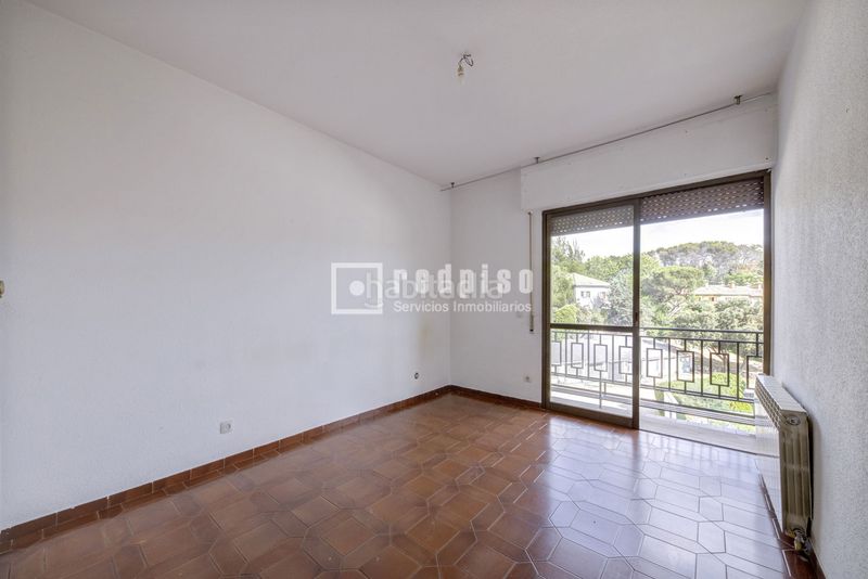 Foto fbdc4e34-5053-4d21-ad83-ac1797ab0a89. Chalet excelente oportunidad para diseñar y personalizar la vivienda de tus sueños en Torrelodones