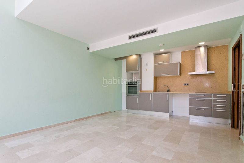 Foto 3b22e146-7782-4444-9c18-7cc6f7d63243. Pis a Vilapicina - Torre Llobeta Barcelona