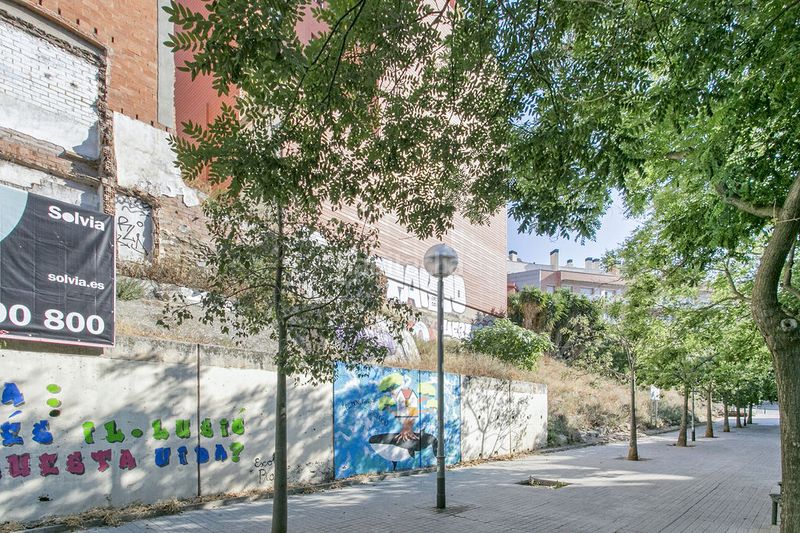 Foto bb2024a3-aab4-4a1c-aea9-4e14da6e1669. Terreny residencial a Carmel Barcelona