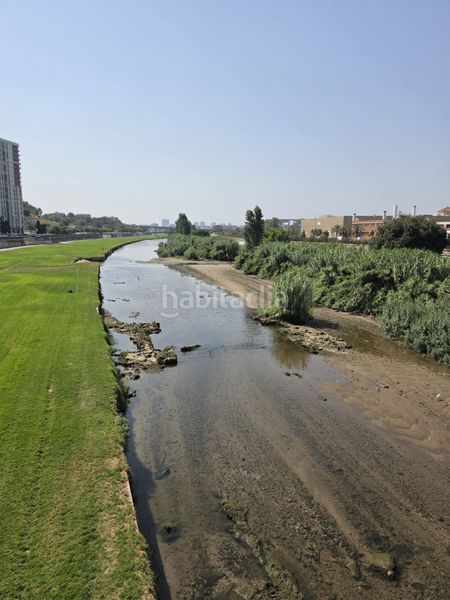 Foto 0e736e24-991e-47b0-afe7-4992a78b7060. Flat in El Raval Santa Coloma de Gramenet
