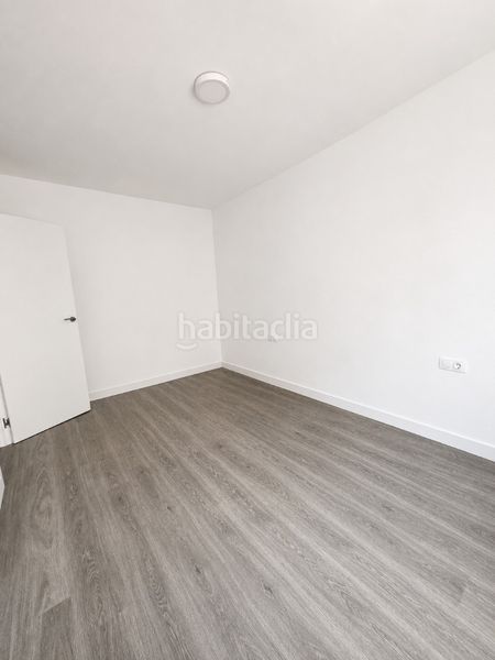 Foto cb981fa9-900a-4a57-8e9e-db0027766855. Flat in El Raval Santa Coloma de Gramenet