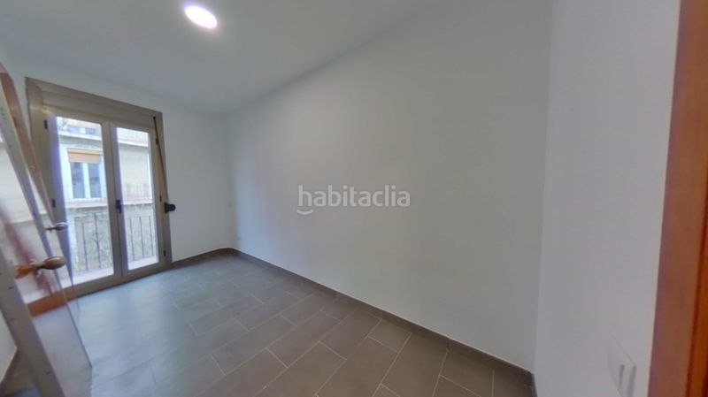 Foto 079497a9-8587-4da2-9fa8-1305c27103b2. Pis a El Camp de l´Arpa del Clot Barcelona