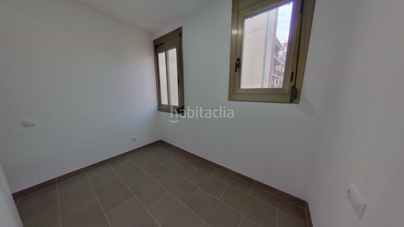 Foto d56702f8-9c7a-4e7b-8c1b-1e467cde2aa0. Pis a El Camp de l´Arpa del Clot Barcelona