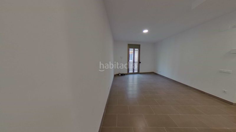 Foto dba9b6d2-65c2-49e7-9f87-315c8a78a85d. Pis a El Camp de l´Arpa del Clot Barcelona