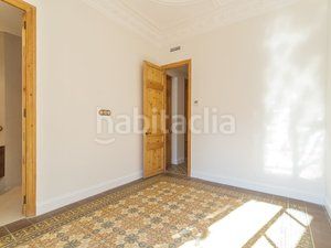 Foto 37d66c85-2153-4c28-b22c-01b3b7d62551. Flat in L´Antiga Esquerra de l´Eixample Barcelona
