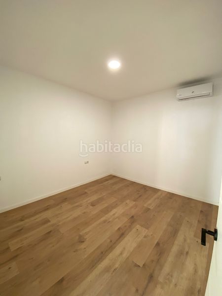 Foto 87f66104-e185-458b-a3e6-b78d8dba2e46. Pis a Raval Barcelona