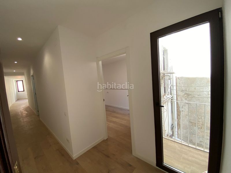 Foto 92e4ae75-479c-4062-a952-85c2483259ed. Pis a Raval Barcelona