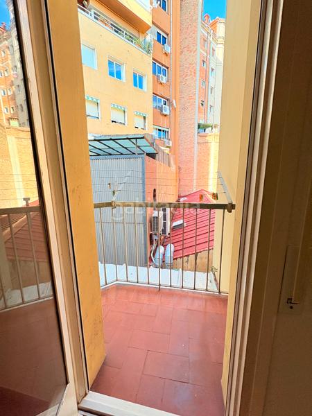 Foto bcdaf859-dbbb-4d4e-8965-7d438fdc043a. Appartamento con riscaldamento in Putget - Farró Barcelona