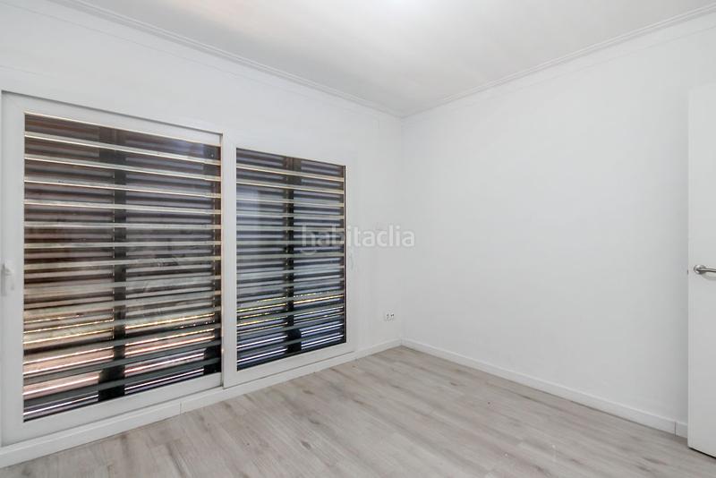 Foto dd95b8db-e0e1-42e8-95aa-36921e6f37ae. Piccolo appartamento con piscina in Gava Mar Gavà