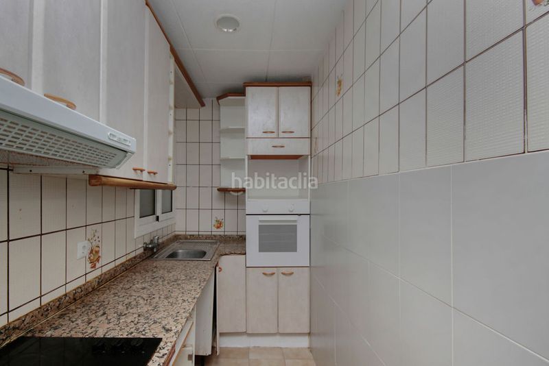 Foto c8014ec0-2c0f-4f58-b454-ac17ad1e9683. Pis a El Camp de l´Arpa del Clot Barcelona