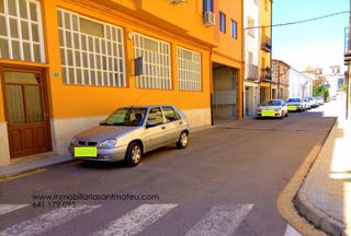 Parking coche en Sant Mateu. Venta de local céntrico en sant mateu