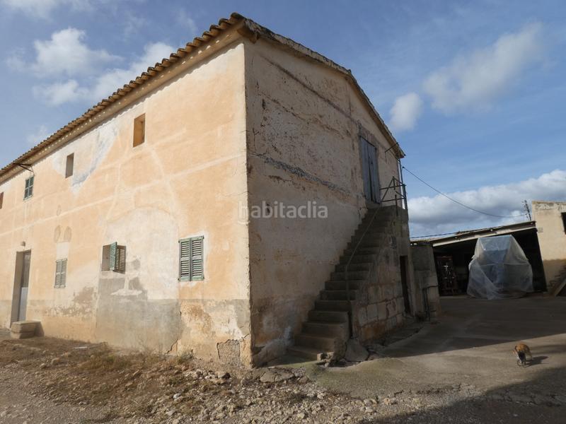 Foto e51ca2aa-50a3-4834-9474-54c2a3d7df42. Masia amb xemeneia a Manacor centre Manacor