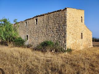 Masia a Felanitx Poble. Finca rústica con casa a reformar en felanitx.