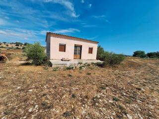 Rural plot in Petra. Finca rústica en petra, con edificación sin terminar.