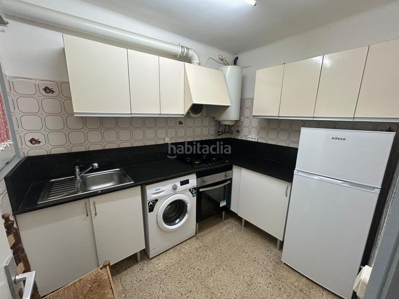 Foto 53e4237b-2318-41d5-94c9-973a22bef859. Location appartement avec cheminée dans Vajol (La)