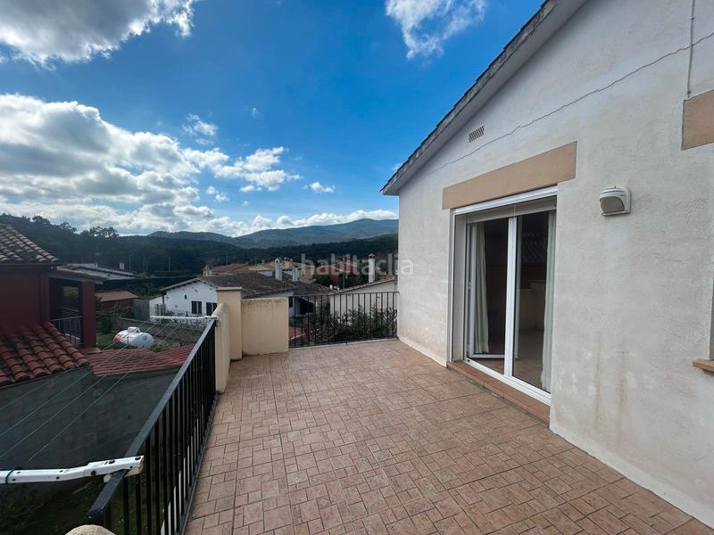 Foto 1f48d54c-5e2c-447f-8dc3-736d74483377. Chalet casa unifamiliar ubicada en zona residencial de 109m2 con terreno de 453m2 en Maçanet de Cabrenys