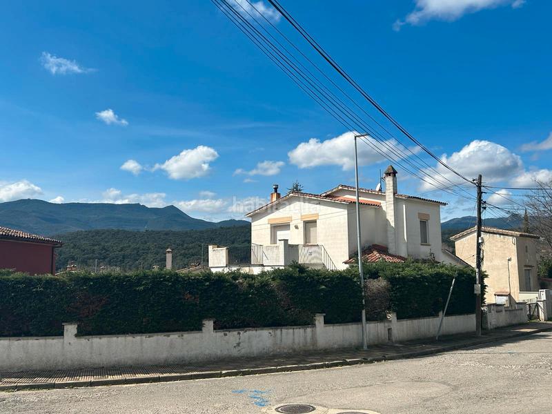 Foto 2e979473-ab25-49f8-b44f-b03689d3daf6. Chalet casa unifamiliar ubicada en zona residencial de 109m2 con terreno de 453m2 en Maçanet de Cabrenys