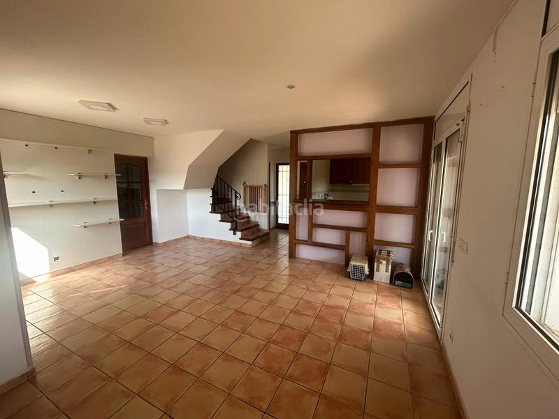 Foto 914c1e23-4ec8-46b2-b18e-e263c9f61ea7. Chalet casa unifamiliar ubicada en zona residencial de 109m2 con terreno de 453m2 en Maçanet de Cabrenys