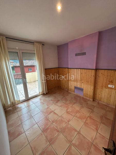 Foto 98cf963b-aecd-41f4-a836-77cecbb8cd19. Chalet casa unifamiliar ubicada en zona residencial de 109m2 con terreno de 453m2 en Maçanet de Cabrenys