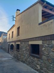 Casa a Cantallops. Magnífica casa en cantallops