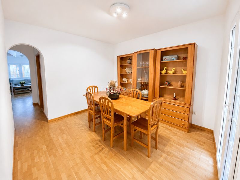 Foto 11035eba-b65d-4f0d-b332-bc77c5caa83e. Casa aparellada amb xemeneia calefacció aparcament a Maçanet de Cabrenys
