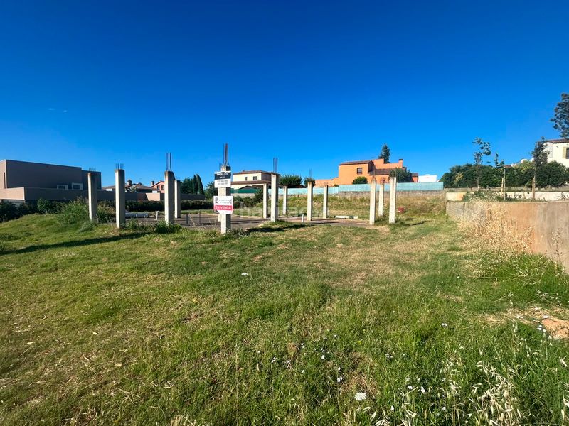 Foto a1d96b89-1290-4f63-9429-daedd088eb65. Wohngrundstück in carrer l'albera 5 in Peralada