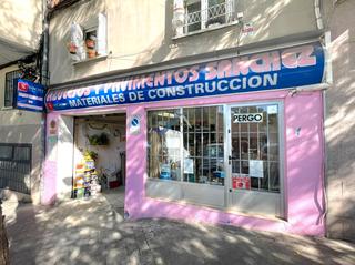 Pas-de-porte Local commercial à Opañel