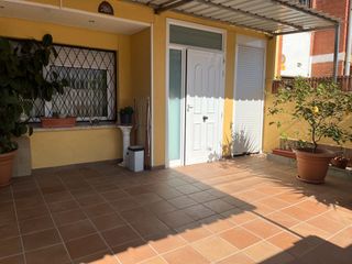 Reihenhaus in La plana. Gran oportunidad