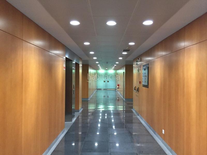 Foto b9ea10e4-bbb5-4f1f-b4b9-8413798dbec3. Affitto ufficio in camí de can camps 13 in Bellaterra